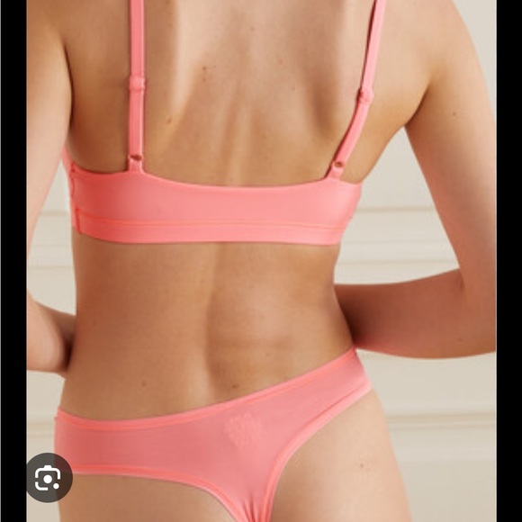 NWT SKIMS fits everybody sorbet thong - Picture 3 of 6